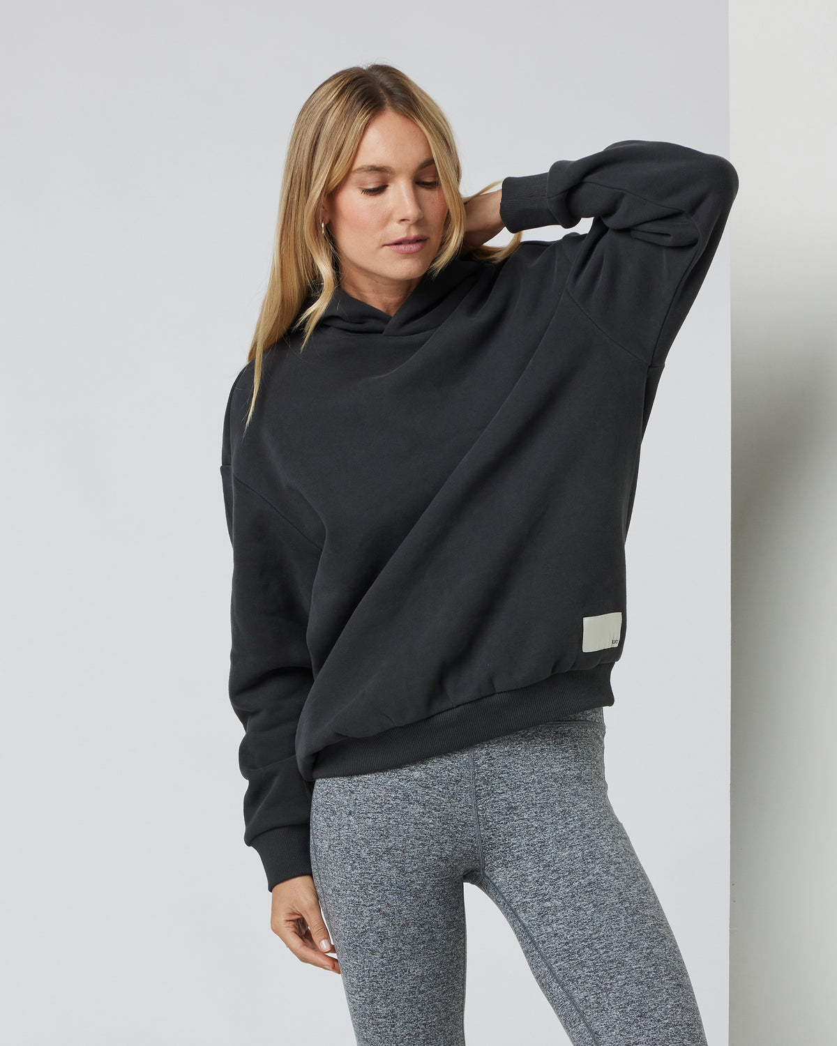 Restore Oversized Hoodie Washed Black | Vuori for sale - US 4546