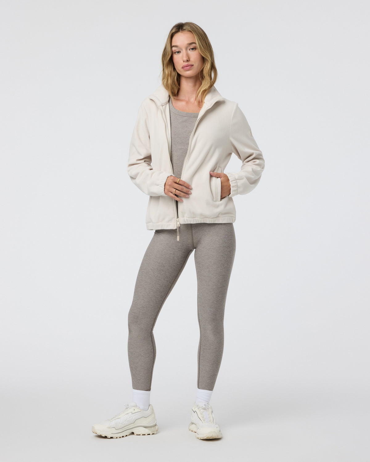 Women's Aspen Full Zip Dune Fleece Pullover | Vuori sale - US 2134