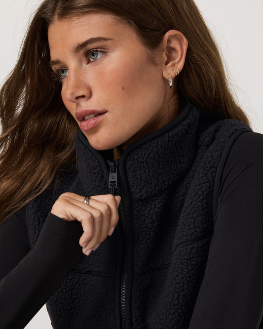 Alpine Vest Women's Black Fleece Vest | Vuori discount - US 7025