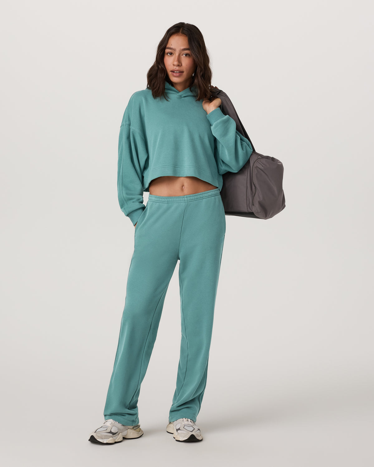 Women's Sedona Straight Leg Sweatpant - Short Bluegrass | Vuori for sale - US 5517