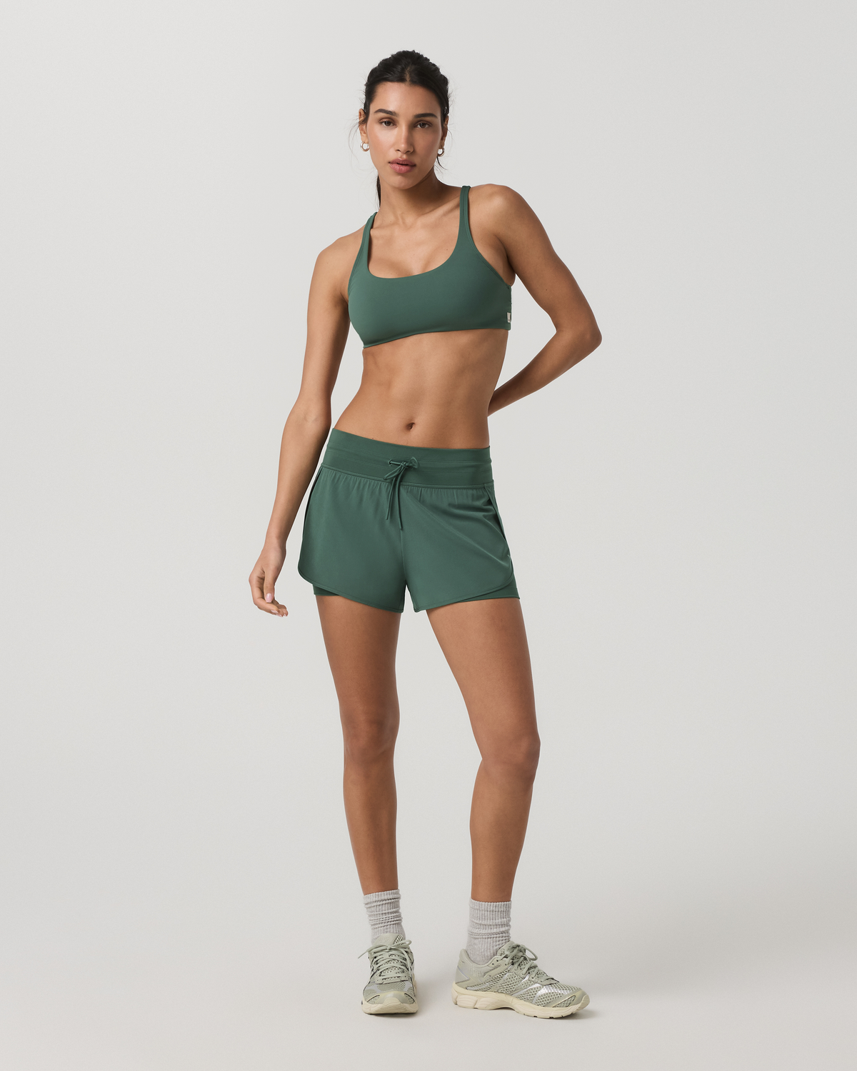 Yosemite Bra Women's Agate Green Strappy Sports Bra | Vuori outlet - US 7631