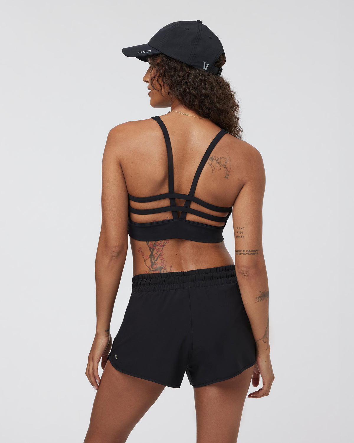 Yosemite Longline Bra Black Strappy Sports Bra | Vuori onsale - US 4630