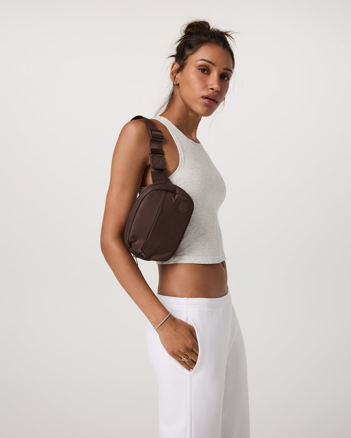 All Around Crossbody Java Crossbody Bag | Vuori onsale - US 8827