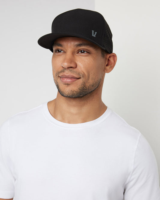 V1 Water Tech Hat Black Floating Hat | Vuori online - US 4264