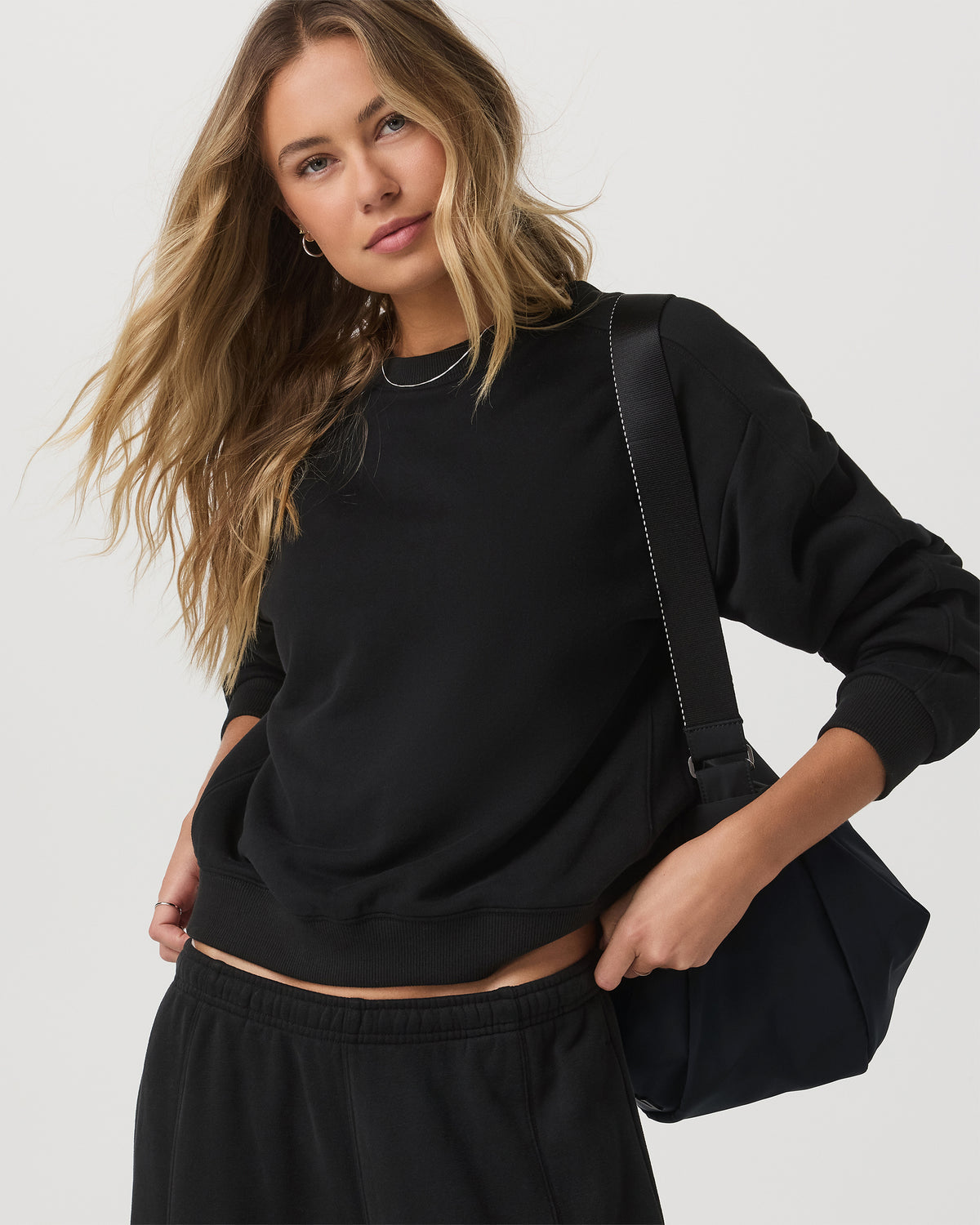 Sedona Seams Crew Women's Black Fleece Sweatshirt | Vuori outlet - US 8532