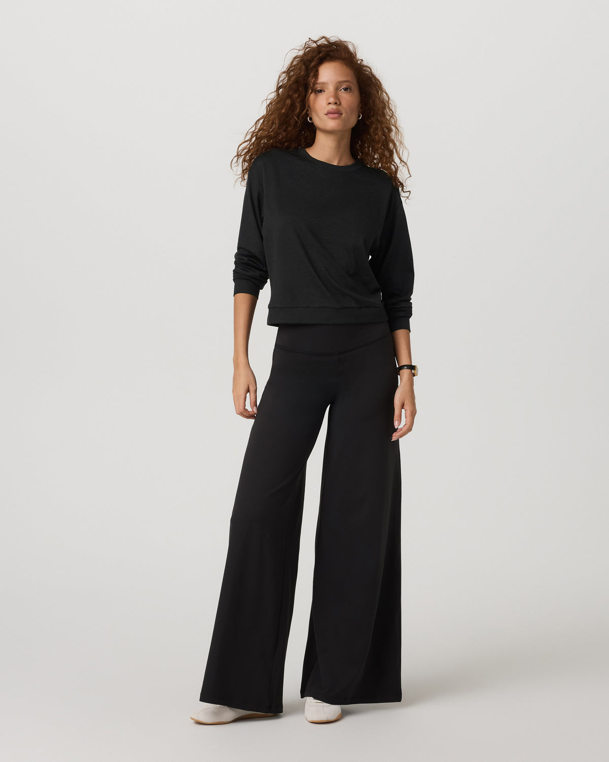 Halo Modern Crew Women's Black Heather Sweatshirt | Vuori sale - US 1643
