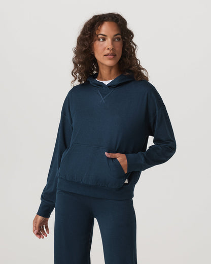 Halo Pullover Hoodie Women's Blue Coast Heather Hoodie | Vuori for sale - US 7422