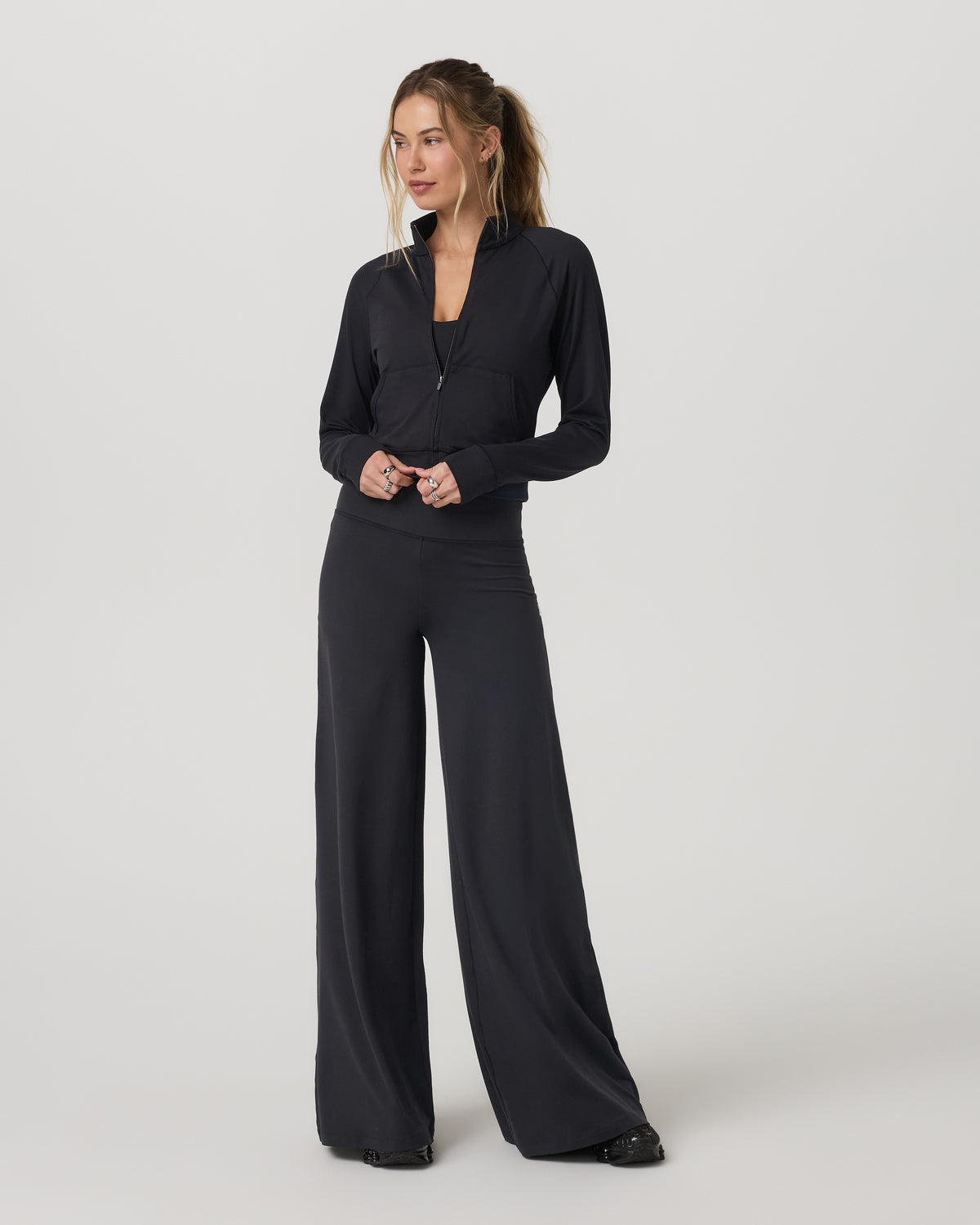 Halo Mini Track Jacket Women's Solid Black Cropped Zip-Up | Vuori shop - US 4818