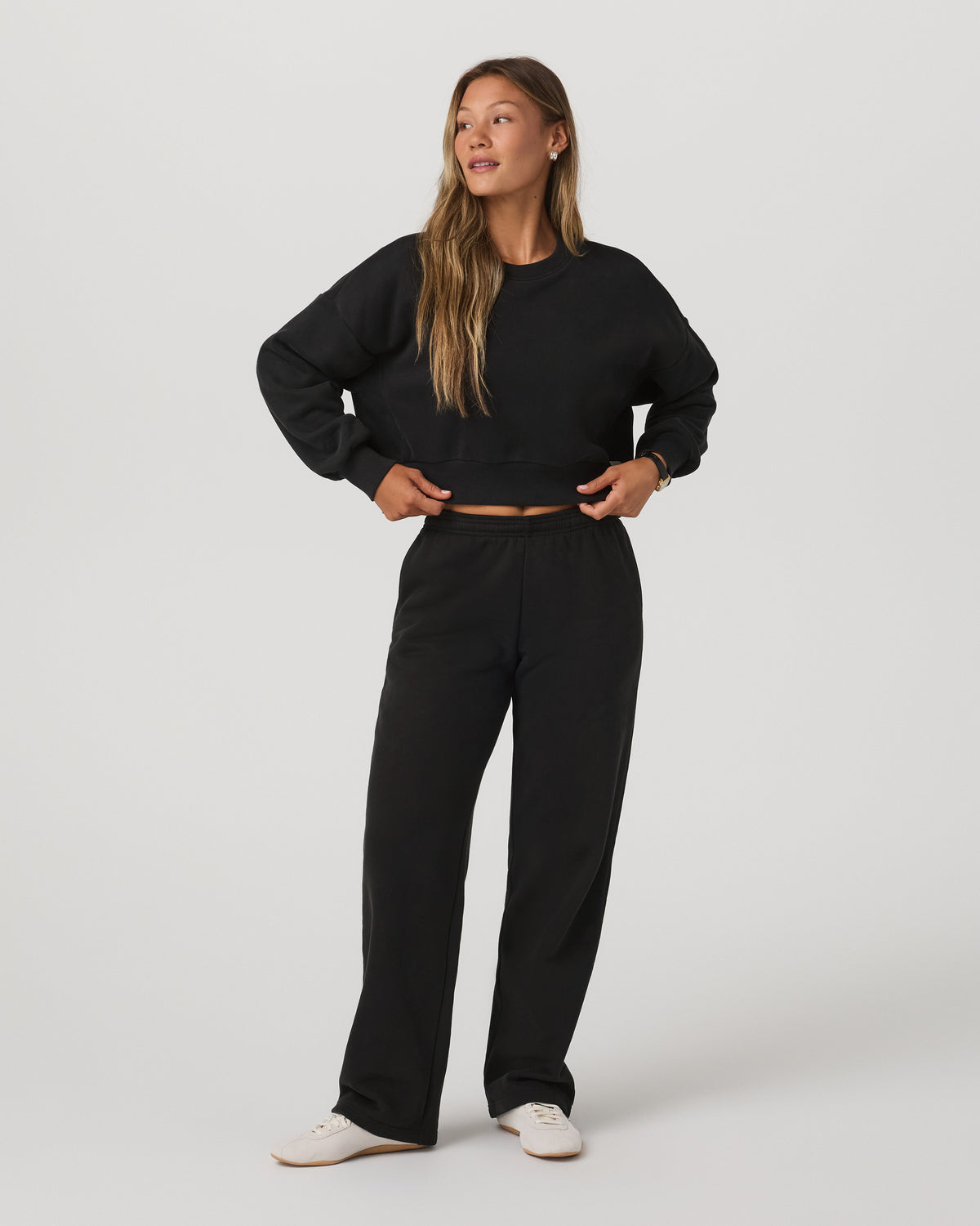 Restore Mini Crew Women's Washed Black Crewneck | Vuori outlet - US 8893