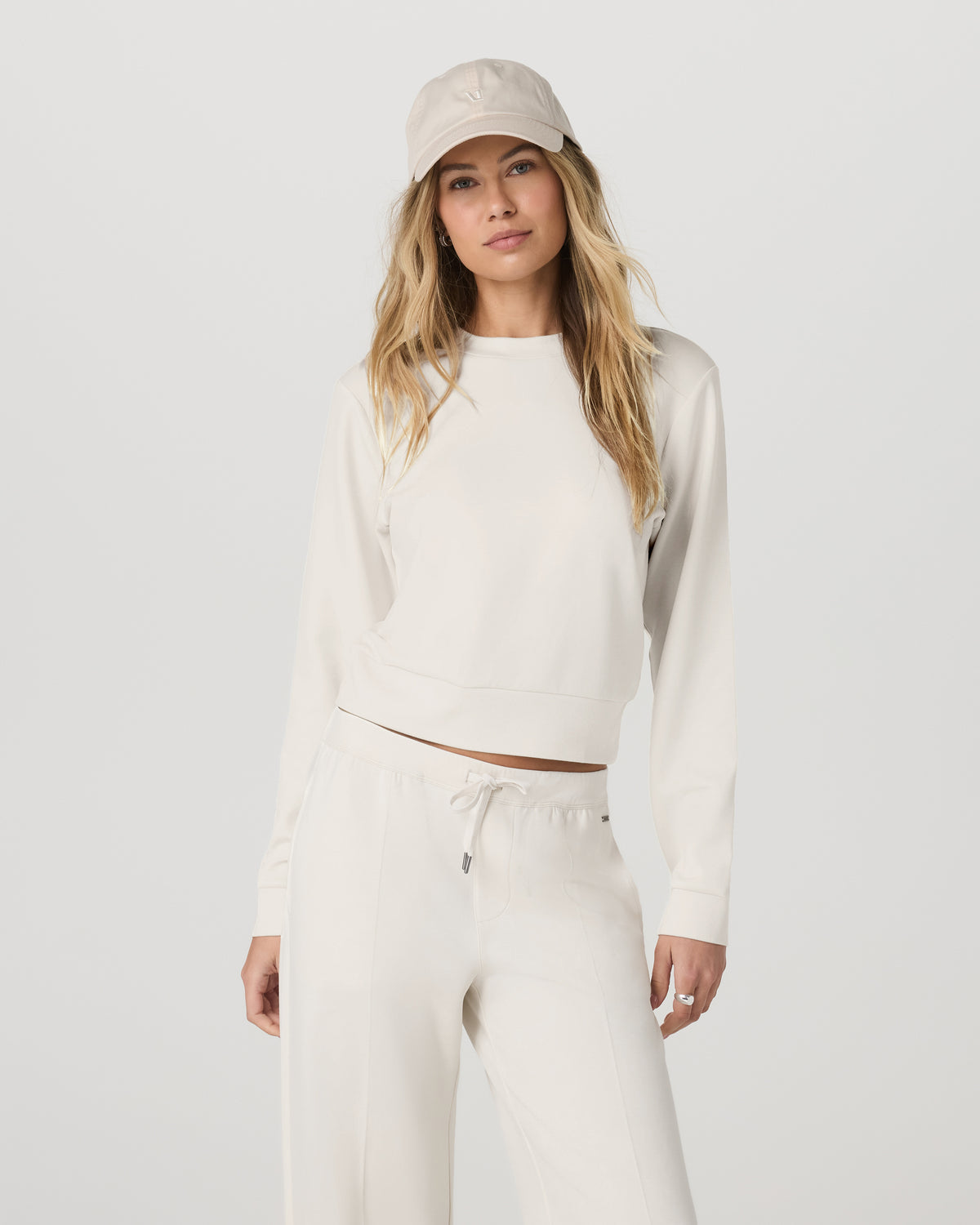 Compose Crew Marshmallow Pullover Fleece Sweatshirt | Vuori discount - US 4196
