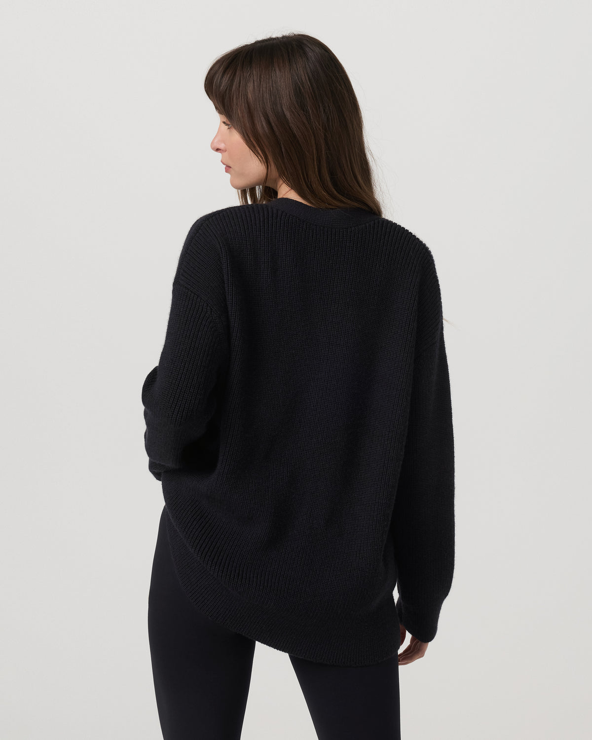 Alps Boyfriend Cardigan Women's Black Knit Sweater | Vuori online - US 3791