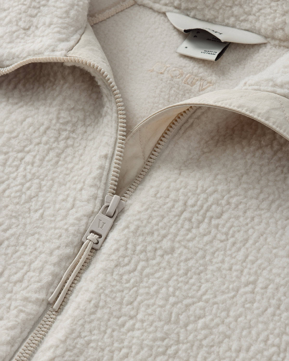Alpine Jacket Women's Cozy Fleece Jacket in Bone | Vuori for sale - US 3500