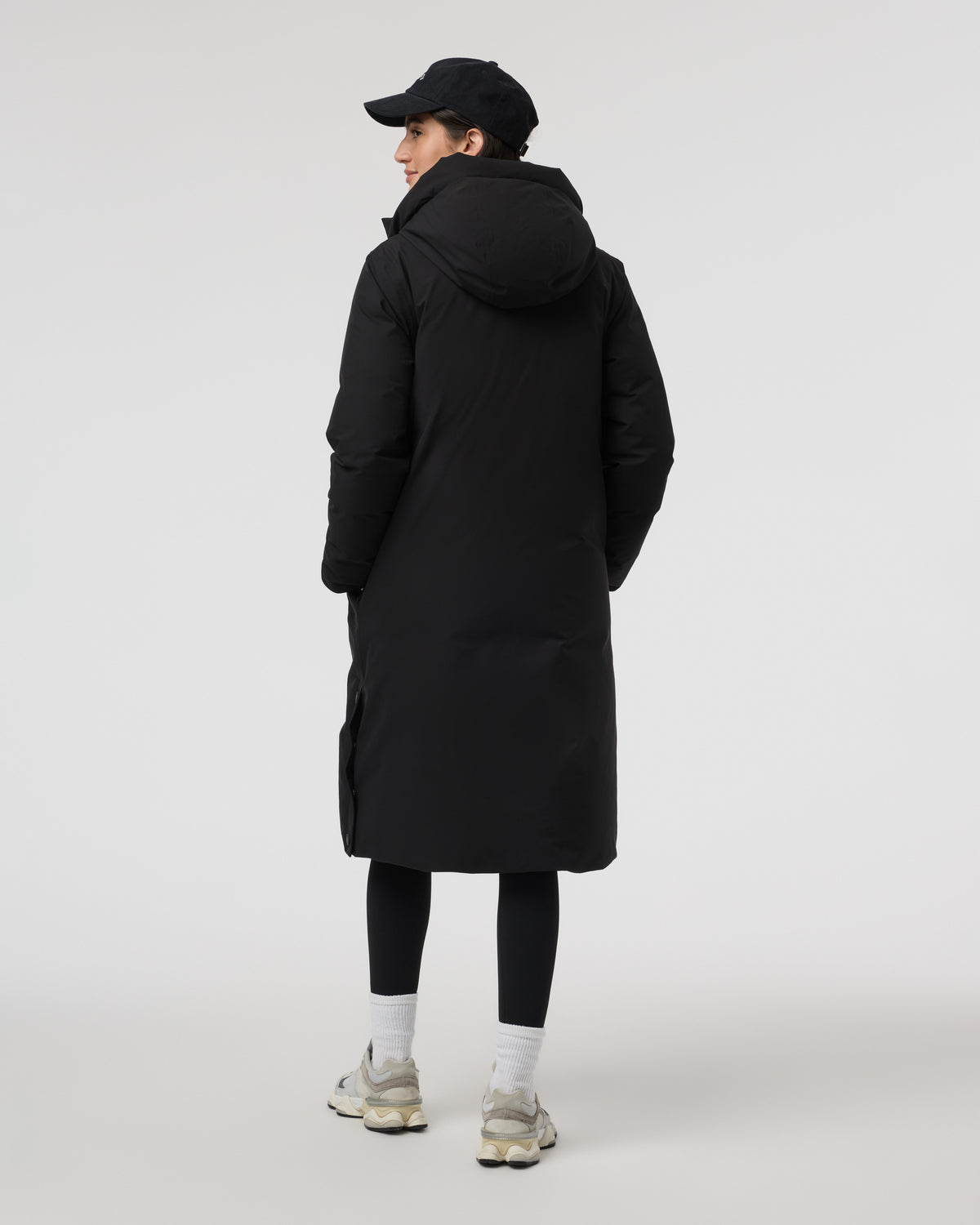 Icelandic Anorak Women's Black Waterproof Jacket | Vuori onsale - US 5029