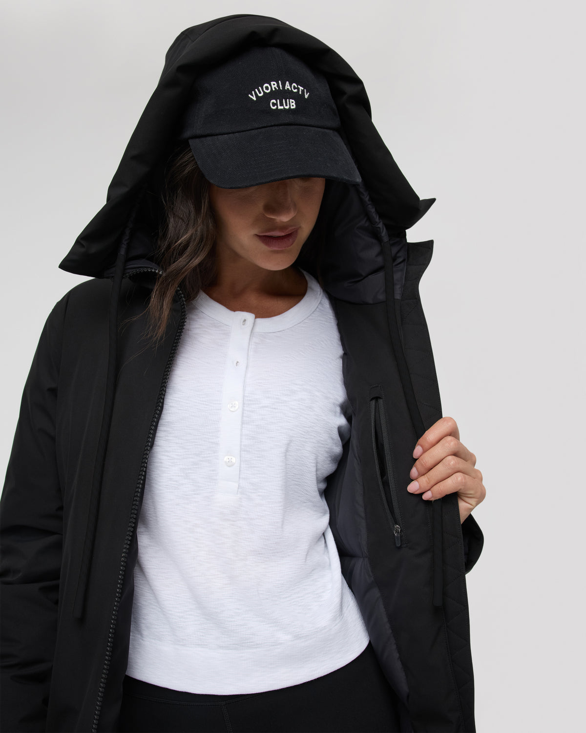 Icelandic Anorak Women's Black Waterproof Jacket | Vuori onsale - US 5029