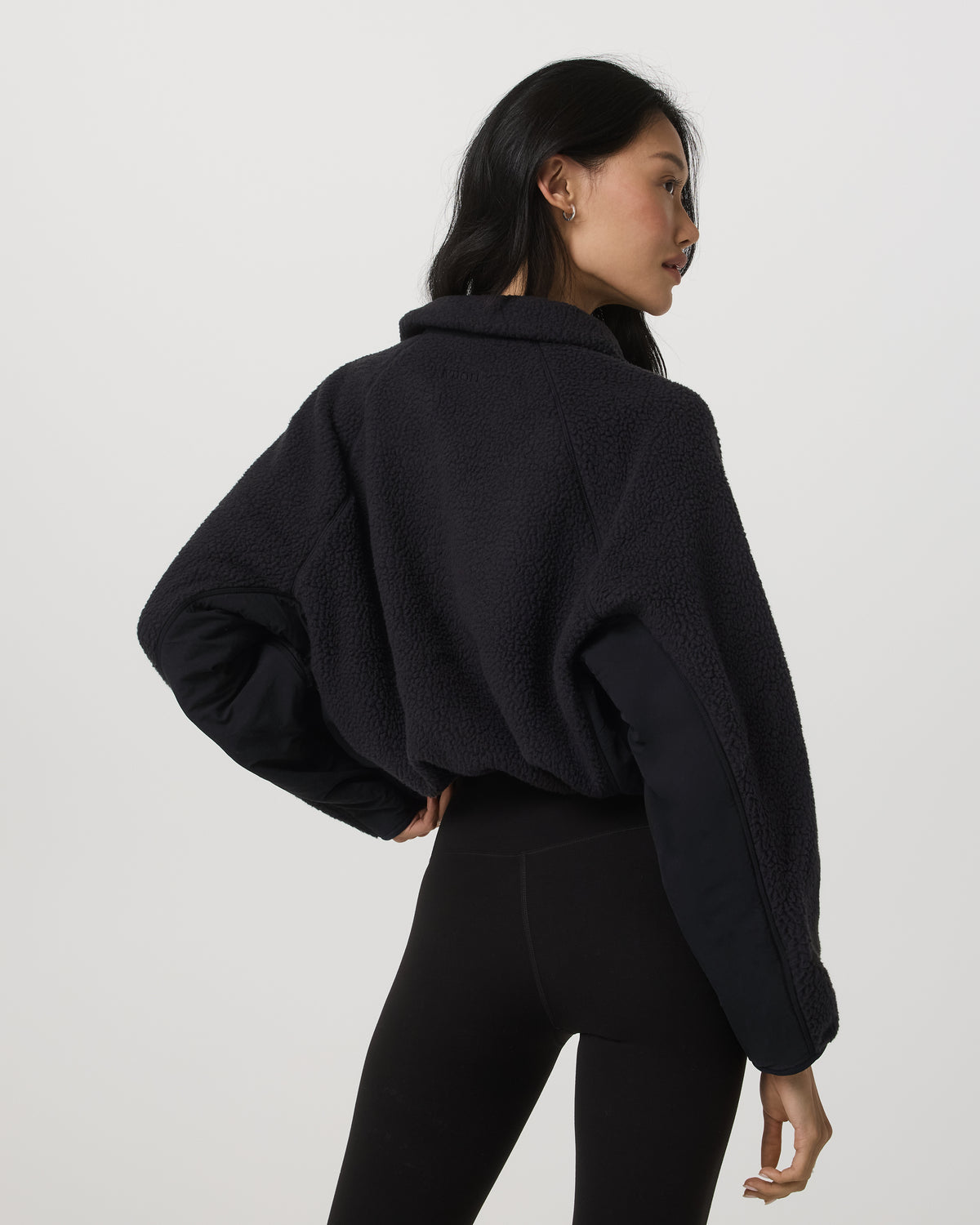 Alpine Jacket Women's Cozy Fleece Jacket in Black| Vuori | Vuori for sale - US 4990
