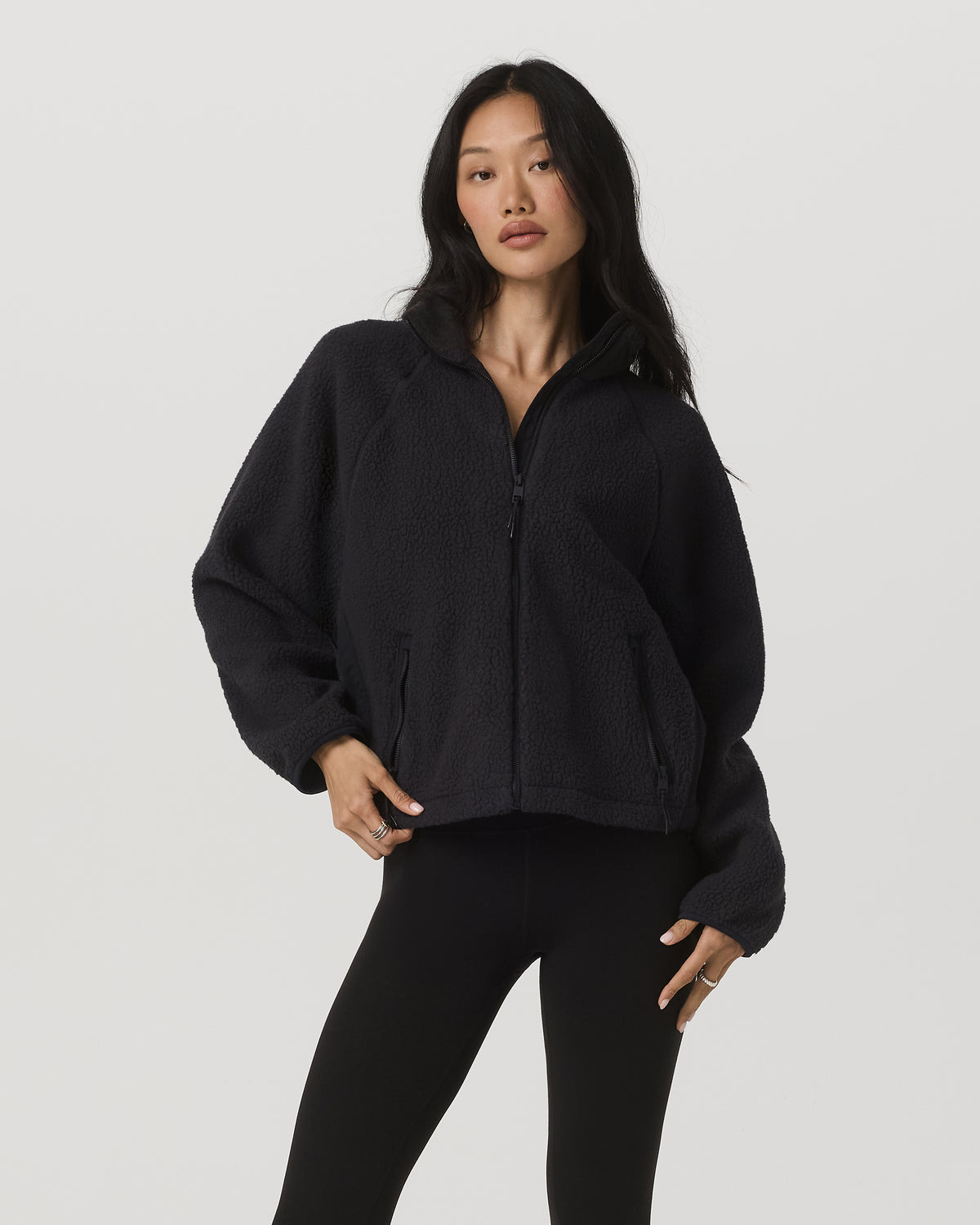 Alpine Jacket Women's Cozy Fleece Jacket in Black| Vuori | Vuori for sale - US 4990