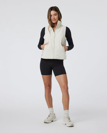 Canyon Insulated Vest Bone Lightweight Vest | Vuori online - US 1181