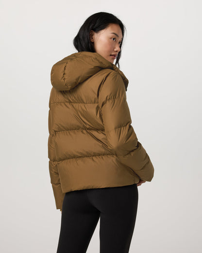 Alta Down Jacket Women's Puffer Jacket in Rum | Vuori onsale - US 6136