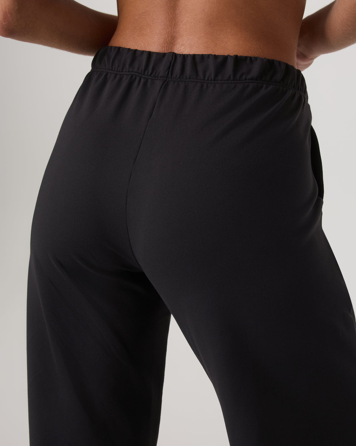 Halo Straight Leg Pant Women's Solid Black Pants | Vuori onsale - US 3169