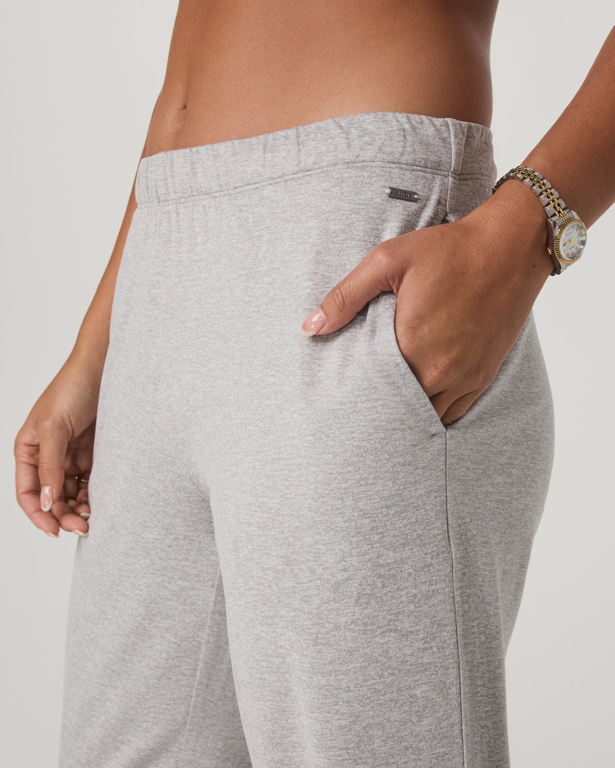 Women's Halo Modern Straight Leg Pant-Short Pale Grey | Vuori outlet - US 4918
