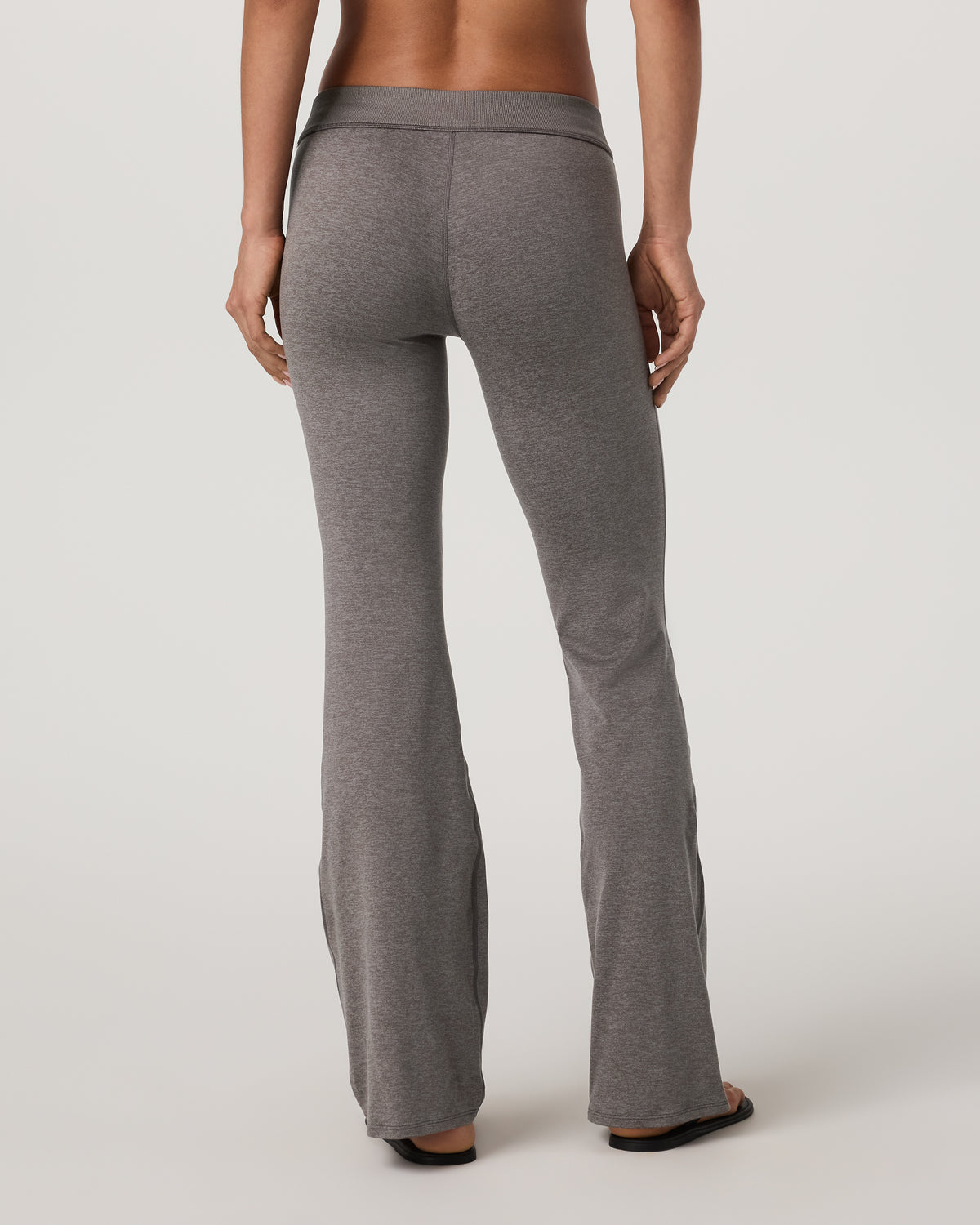 Halo Flare Pant Women's Chia Heather Pants | Vuori onsale - US 5038