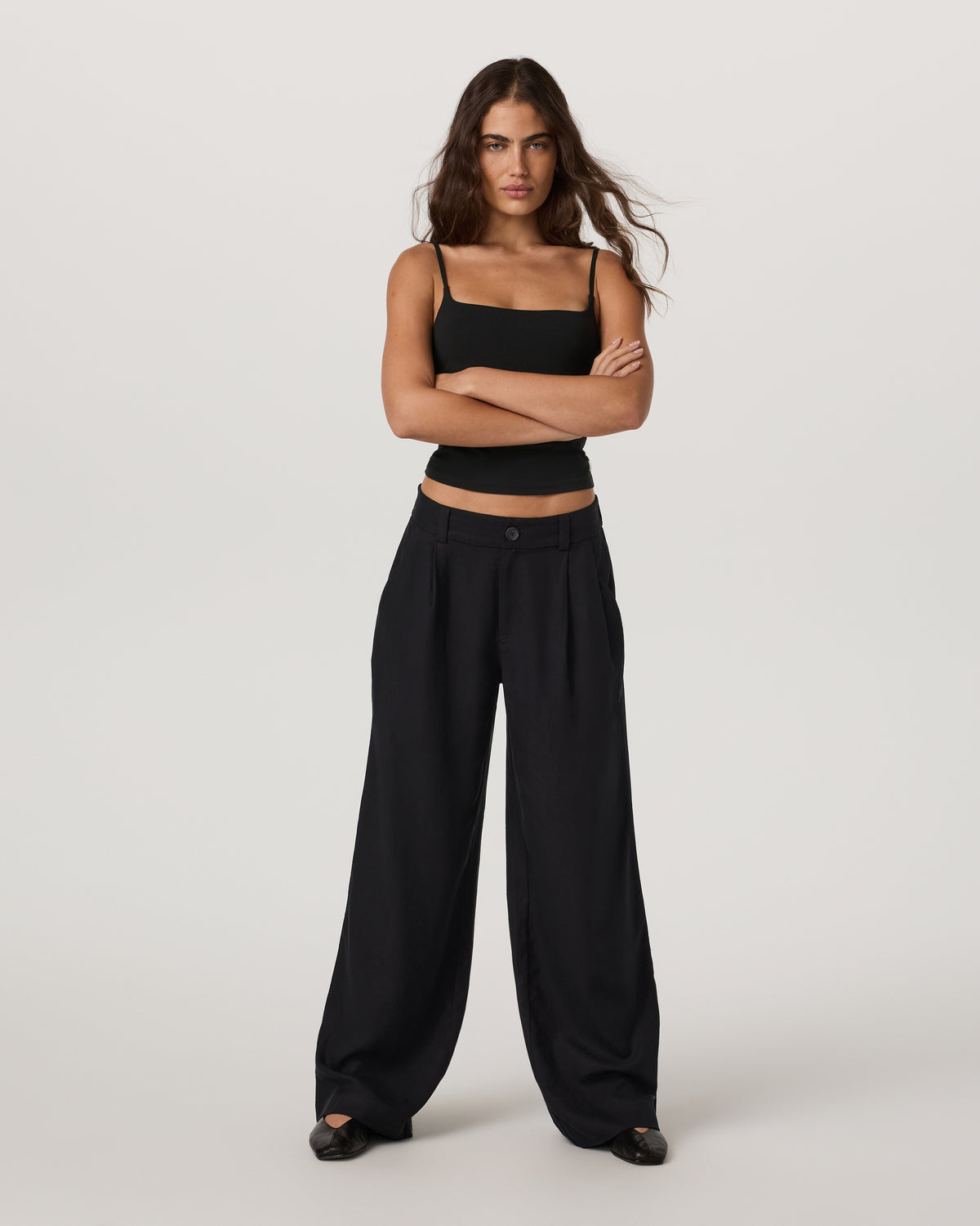 Trestles Twill Wideleg Women's Black Trouser Pants | Vuori online - US 2535