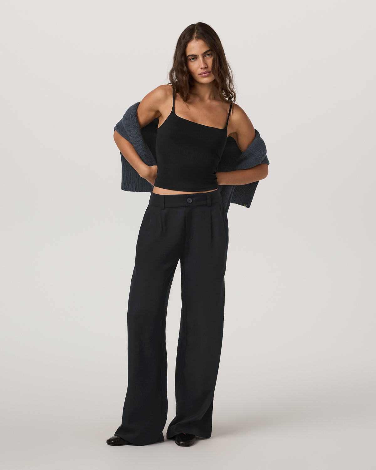 Trestles Twill Wideleg Women's Black Trouser Pants | Vuori online - US 2535