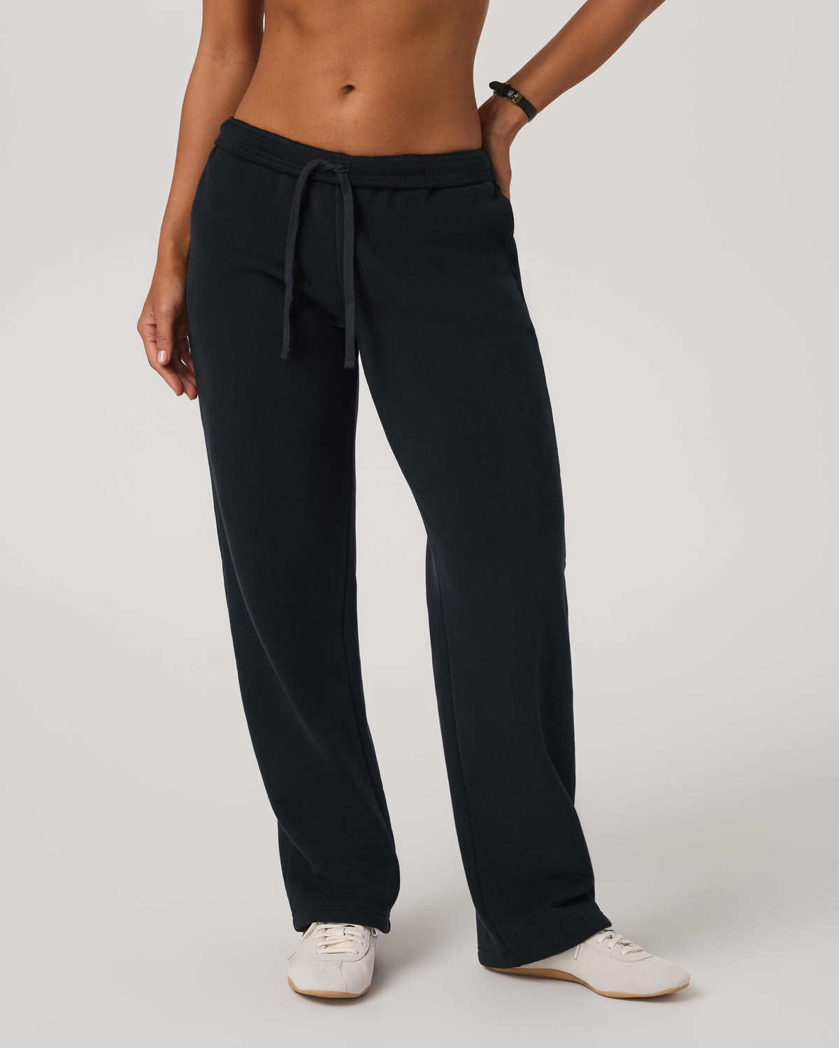 Restore Straight Leg Sweatpant – Short Washed Black | Vuori online - US 5383