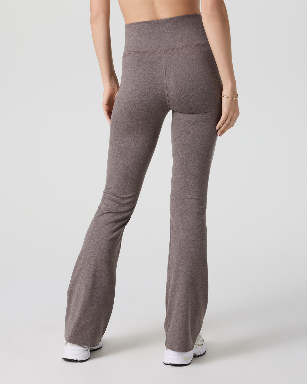 Halo Slim Flare Pant Chia Heather Pants | Vuori shop - US 2711