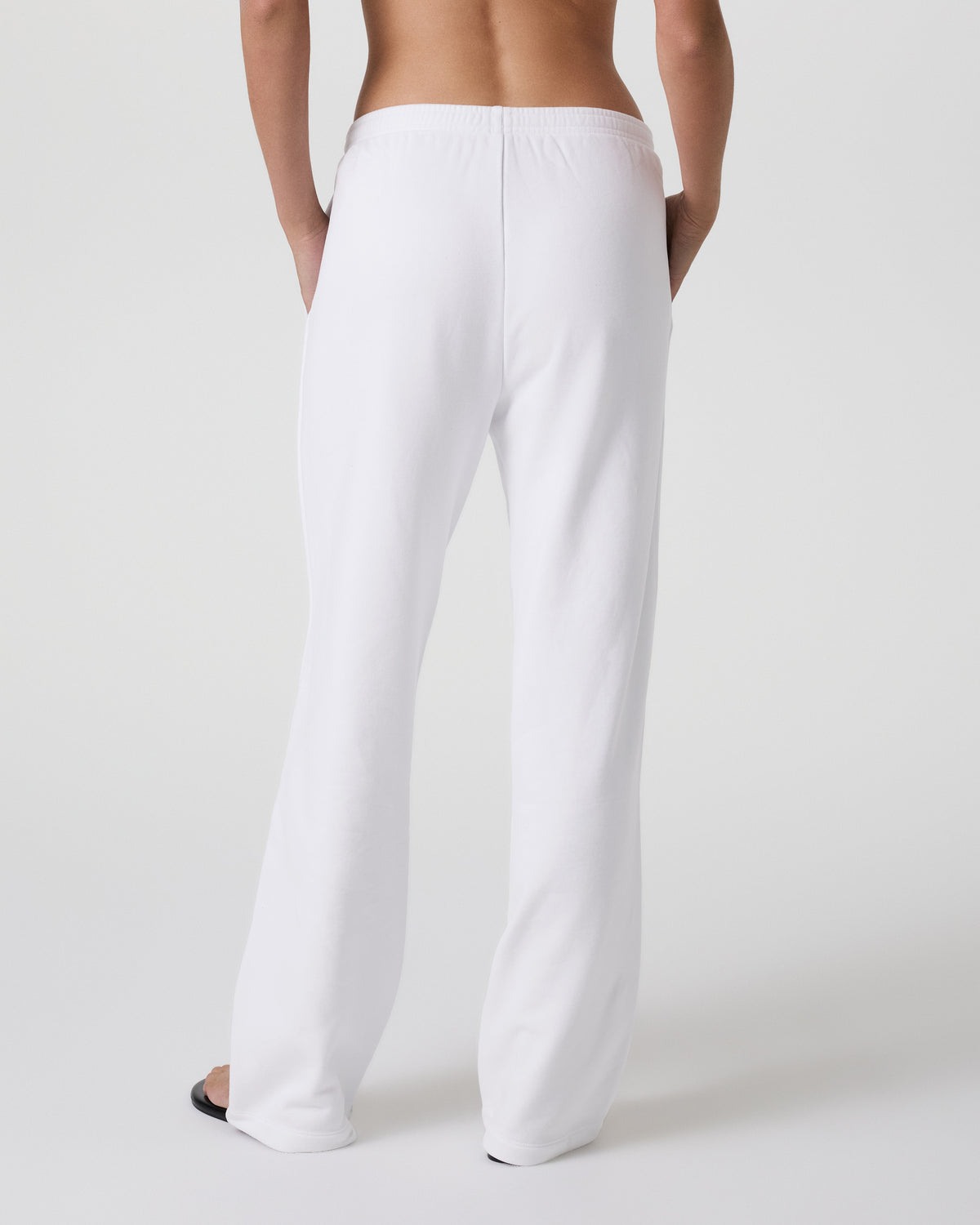 Sedona Straight Leg Sweatpant White | Vuori onsale - US 2560