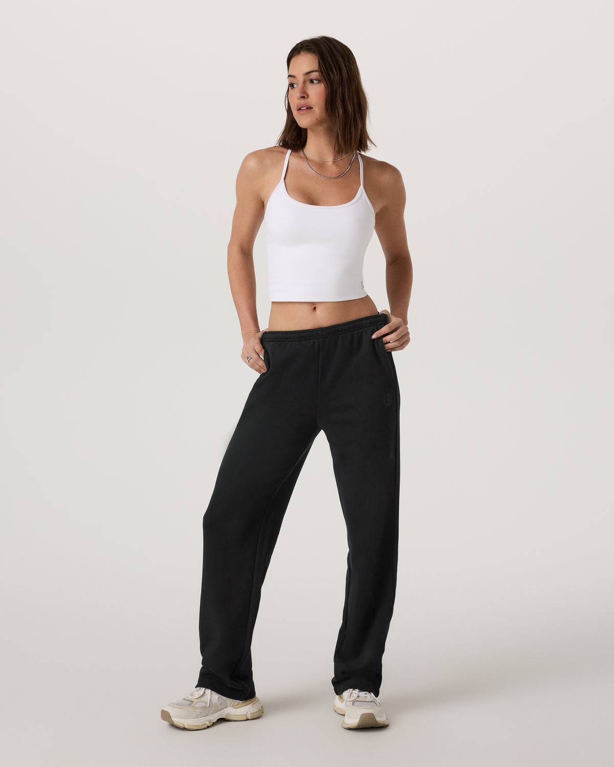 Sedona Straight Leg Sweatpant - Long Women's Black Pant | Vuori online - US 2481