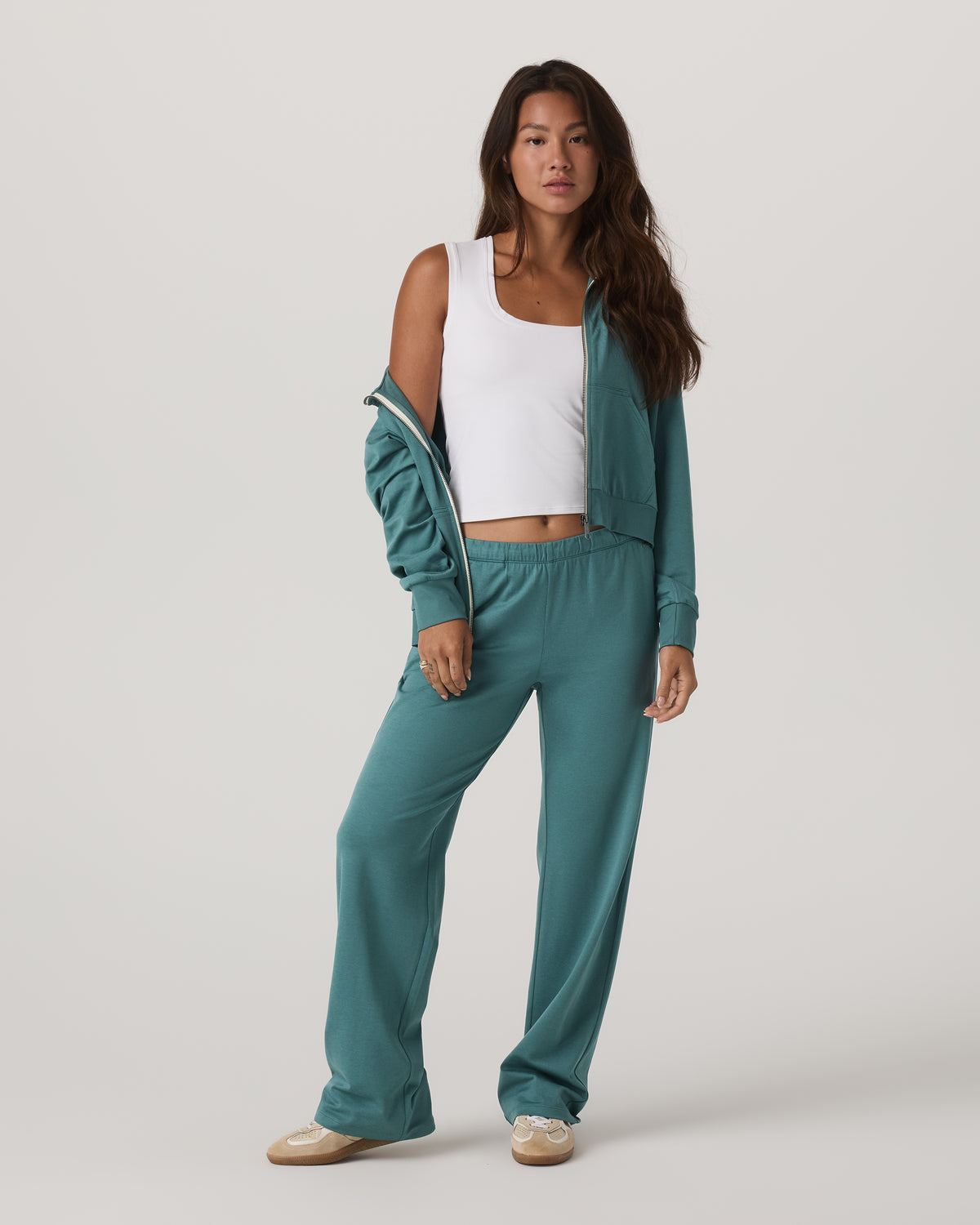Women's Halo Modern Strght Leg Pant - Short Bluegrass | Vuori sale - US 6473