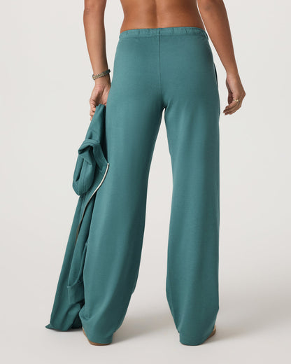 Halo Straight Leg - Long Women's Bluegrass Heather Pant | Vuori onsale - US 3354