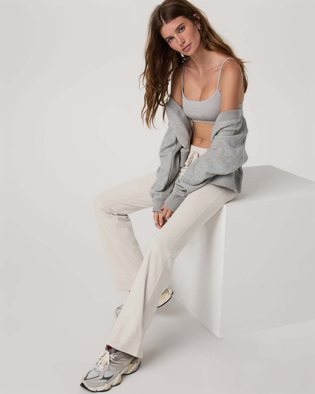 Halo Flare Pant Women's Ecru Heather Pants | Vuori for sale - US 4094