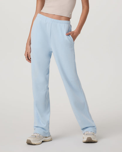 Sedona Straight Leg Sweatpant - Short Crystal Blue Pants | Vuori online - US 3373