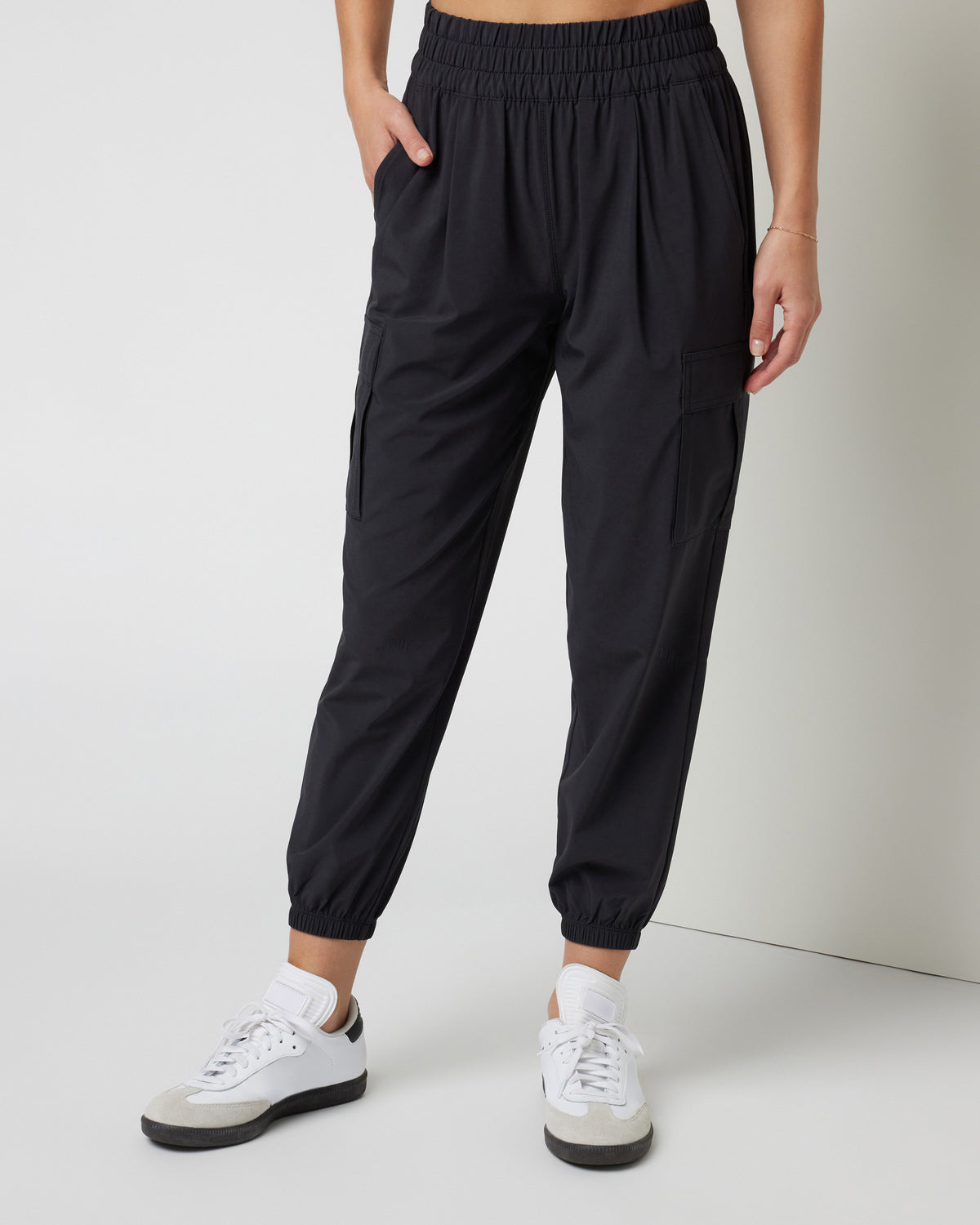 Villa Cargo Jogger Women's Black Cargo Jogger Pants | Vuori outlet - US 2070