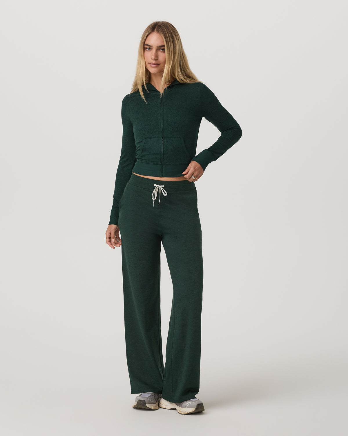 Halo Wideleg - Short Women's Evergreen Wideleg Pants | Vuori sale - US 4442