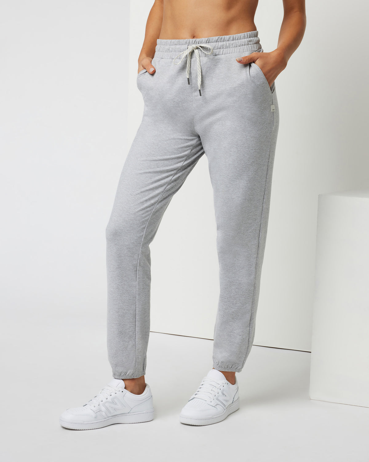 Granite Performance Jogger Light Heather Grey | Vuori for sale - US 8985