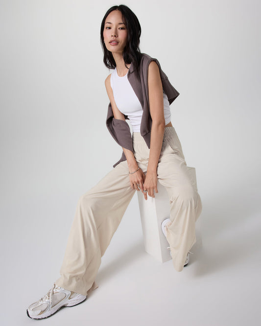 Villa Wideleg Pant - Long Women's Tall Milkweed Pants | Vuori for sale - US 1515