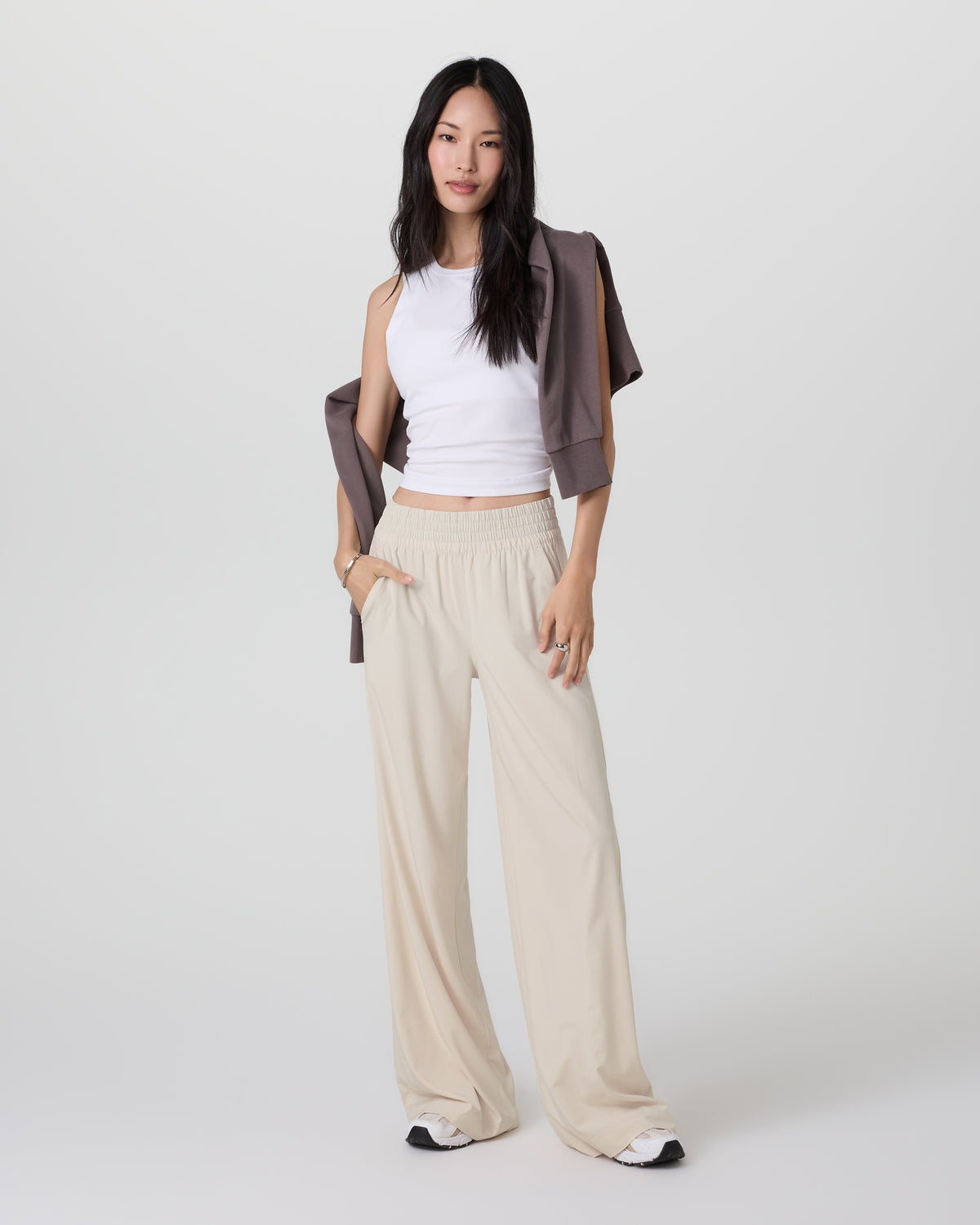 Villa Wideleg Pant - Long Women's Tall Milkweed Pants | Vuori for sale - US 1515