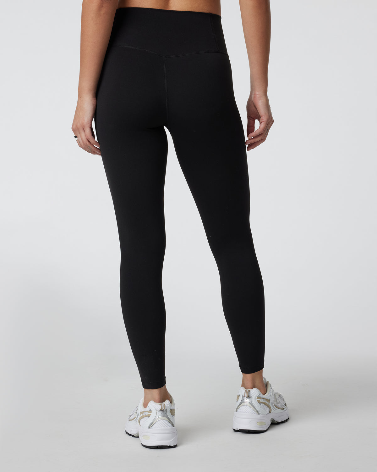 Vuori AllTheFeels™ Legging - Short Black | Vuori discount - US 4523