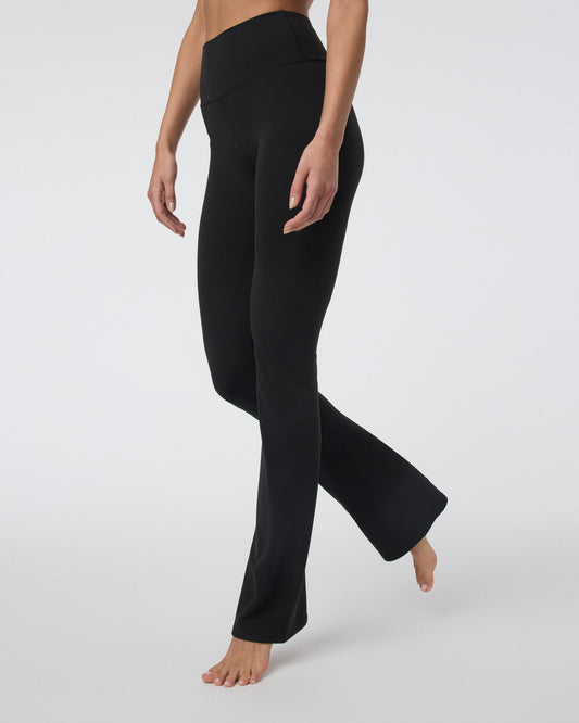 Vuori AllTheFeels™ Slim Flare - Short Black | Vuori onsale - US 9817