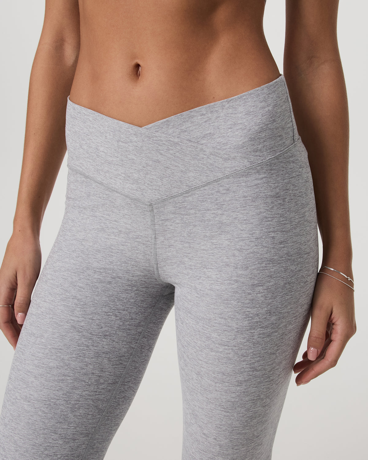 Elevation Rhythm Flare Light Heather Grey | Vuori online - US 9644