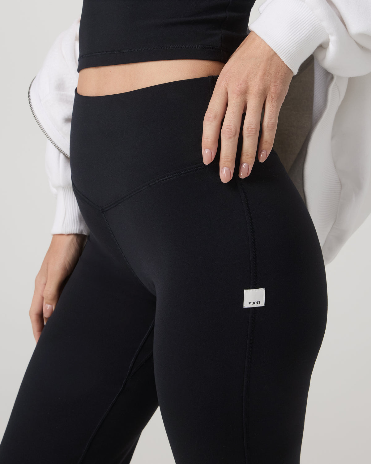 Vuori AllTheForm™ Flare - Short Women's Black Leggings | Vuori online - US 4292