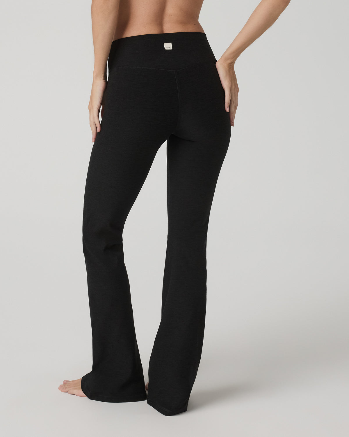 Elevation Rhythm Flare Black Heather | Vuori online - US 2233
