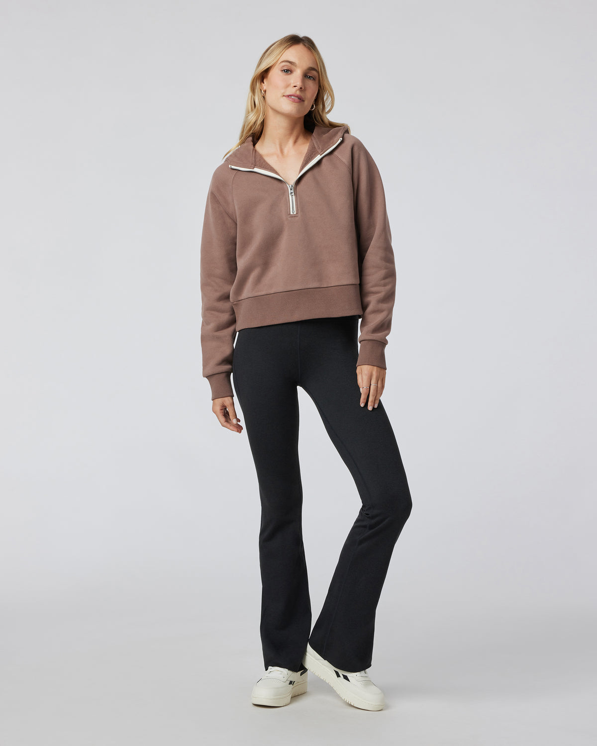 Halo Slim Flare Women's Black Flare Leggings | Vuori discount - US 1918