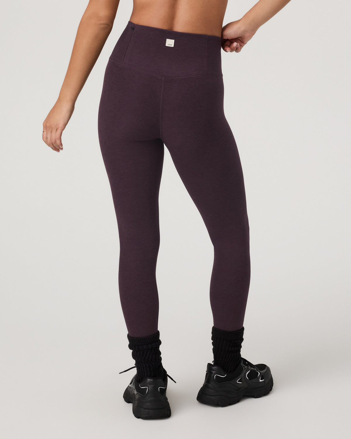 Clean Elevation Legging - Short Raisin Heather Leggings | Vuori sale - US 6279