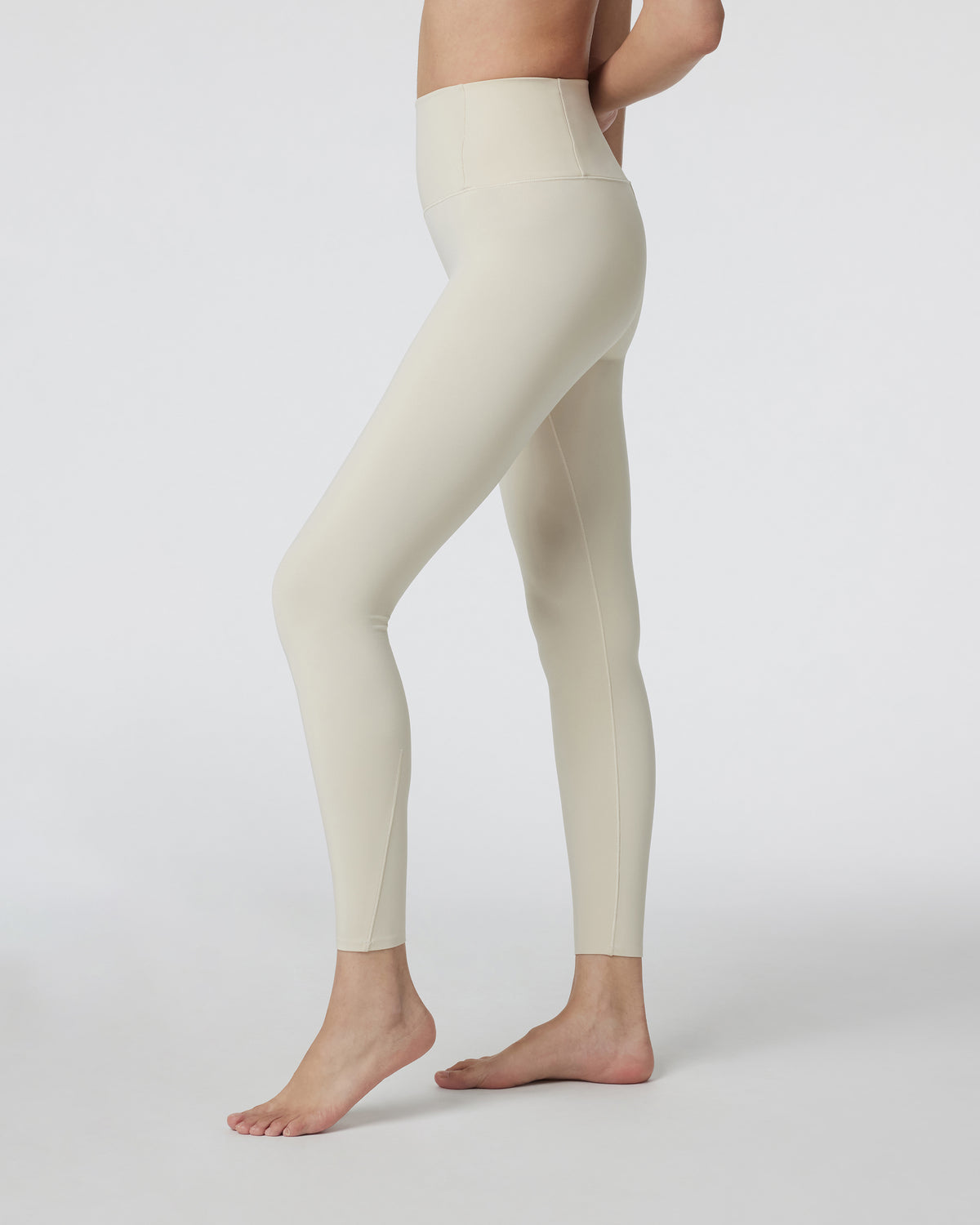 Evolve Legging Bone High-Rise Leggings | Vuori shop - US 7035
