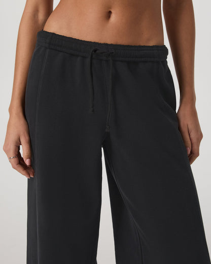 Sedona Barrel Sweatpant Women's Black Relaxed Fit Pants | Vuori online - US 8759
