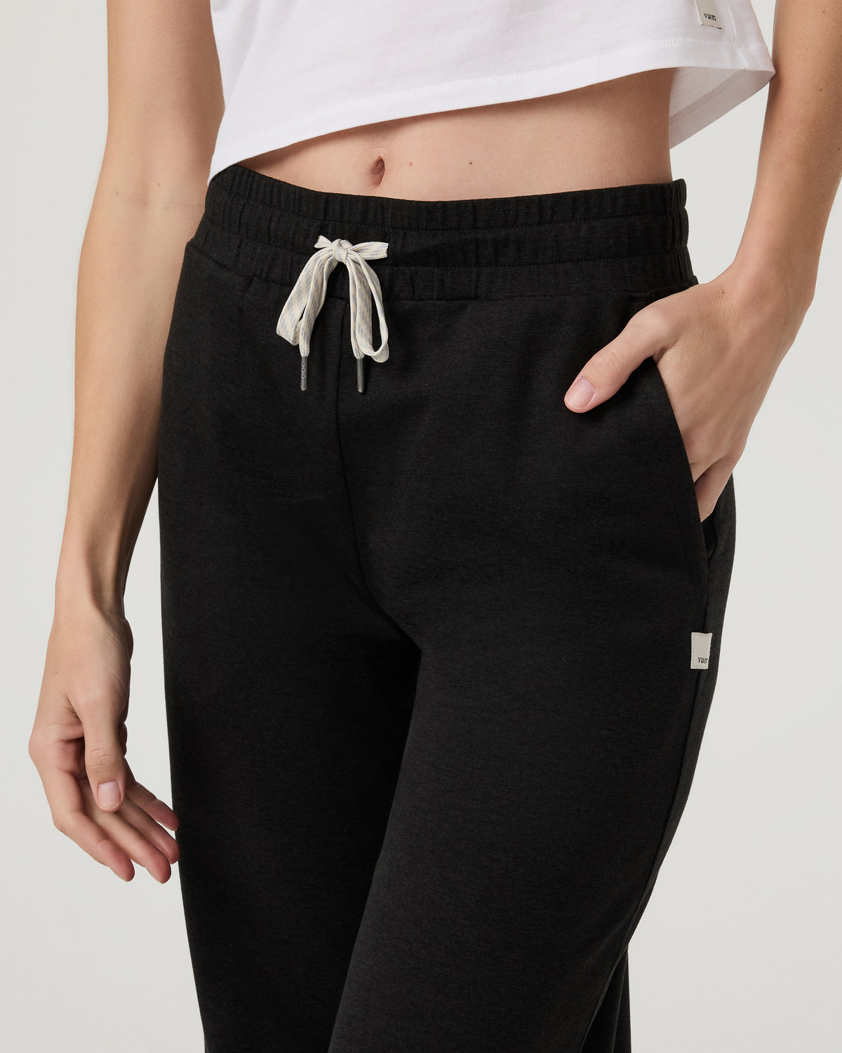 Halo Essential Wideleg - Short Black Heather | Vuori onsale - US 8076